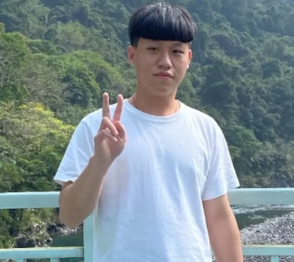 多益心得〡考取藍色證書_曹O為_多益分數735分