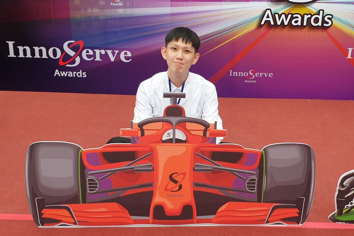 多益心得〡考取金色證書_房O尊_多益分數915分